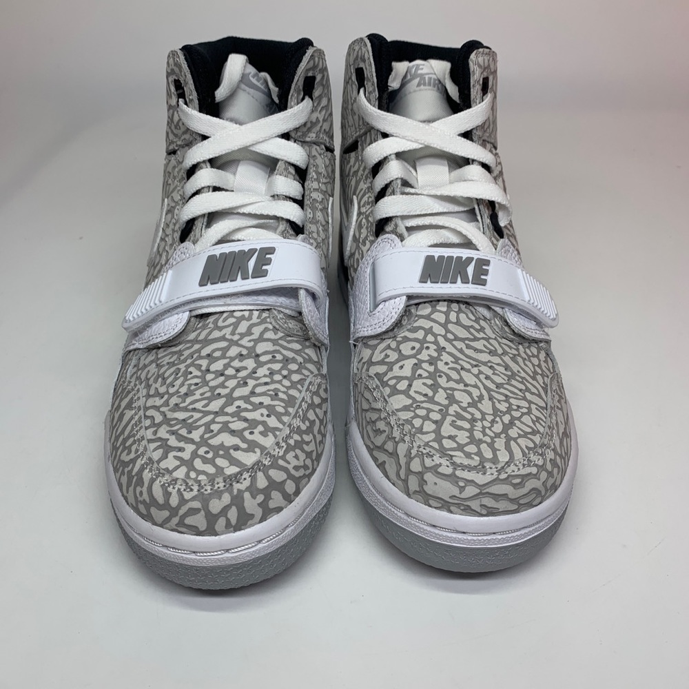 New Women’s Nike Air Jordan Legacy 312 Shoes - Picture 4 of 8